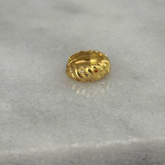 Gold Chunky Crescent Twist Hoop Star Crystal Earrings

 Brand New - Picture 4 of 6